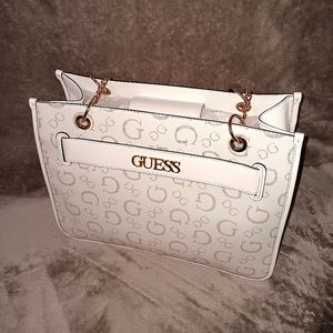 Purse G by Guess